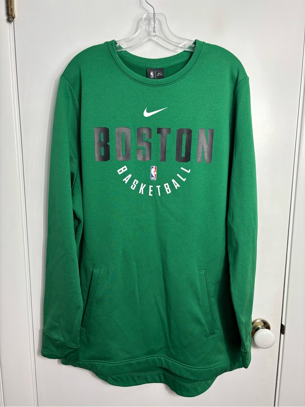 Boston Celtics NBA Nike Dri Fit  Green Long Sleeve Shirt Crewneck Size XXL